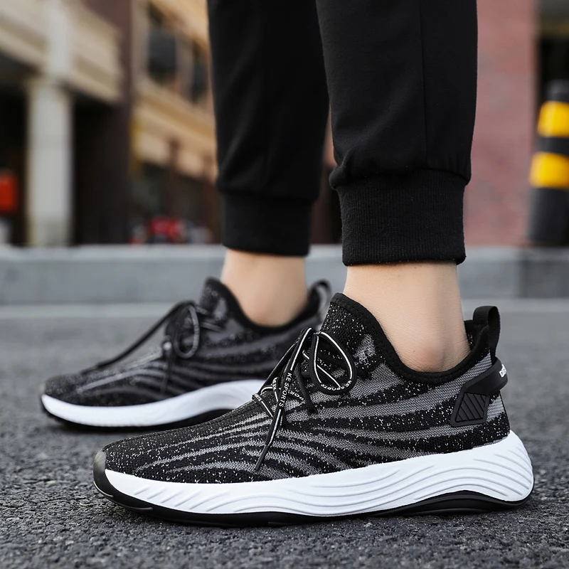 

Кроссовки мужские дышащие без шнуровки, светильник Кая Спортивная повседневная обувь, белые, на лето