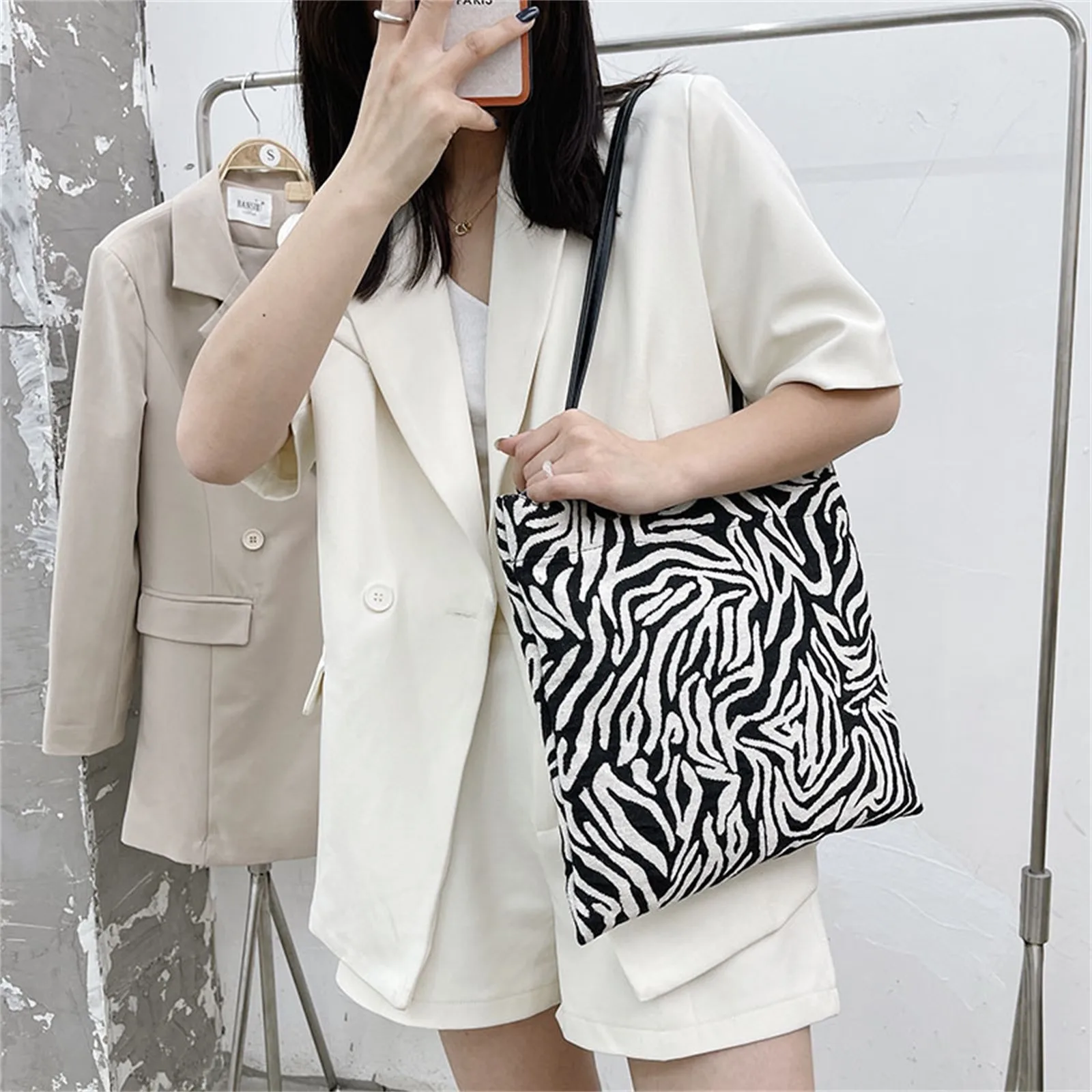 

Canvas Bag High Quality Pack Waist Bags For Ladies Female Tote Bag Large Capacity Handbag Texture Shoulder Bag Free Shipping