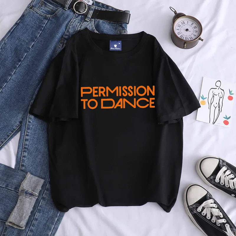 Camiseta con estampado de letras para mujer, ropa de calle de algodón estilo Bangtan Boys Kpop, letras estampadas con licencia para bailar, moda coreana Harajuku