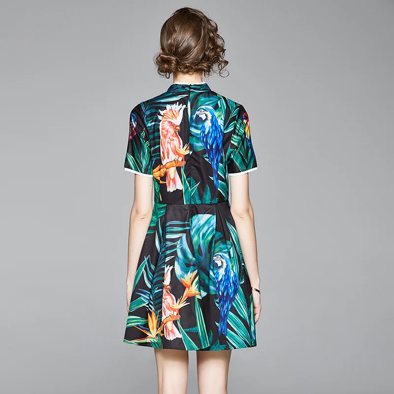 

- young elegant fair maiden temperament of cultivate one's morality show thin French style restoring ancient ways printing qipao