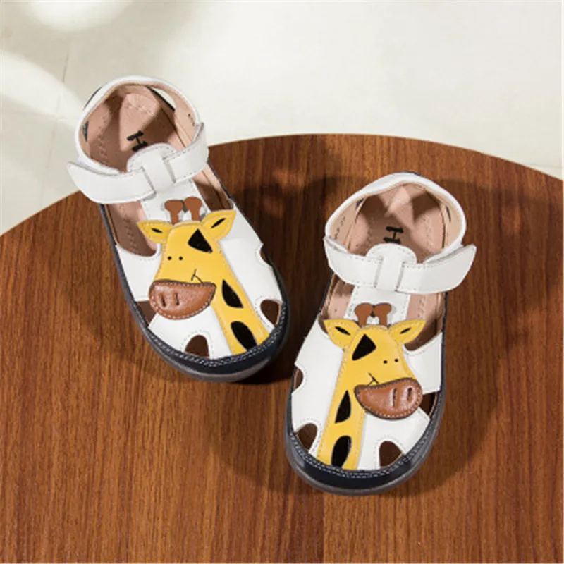 Сандалии детские кожаные с перфорацией босоножки жирафом для младенцев и