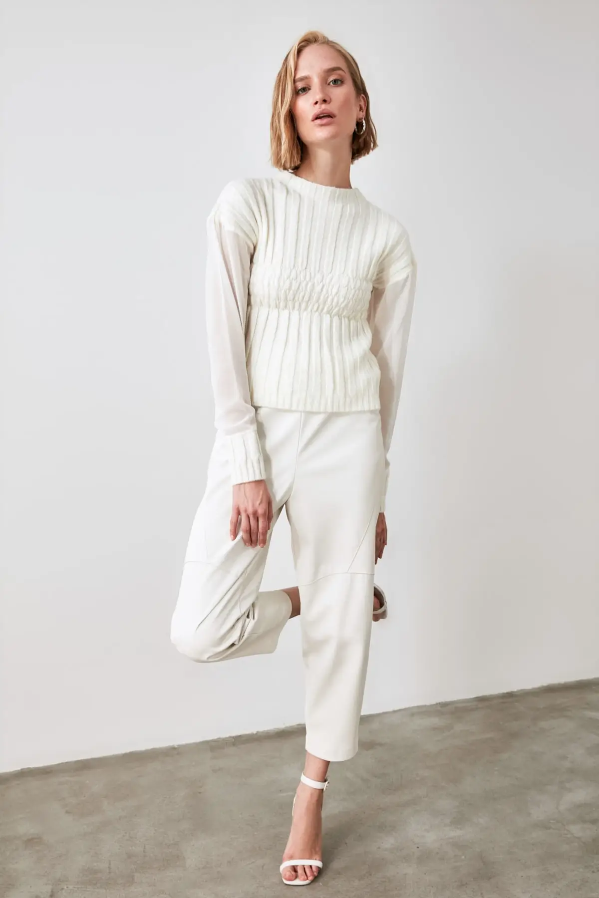 

Trendyol Mesh Detailed Knitwear Sweater TWOAW21KZ1645