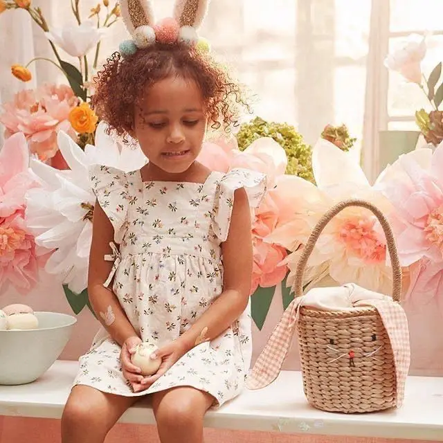 

Children's Rattan Bag Cartoon Rabbit Carrying Bag Rattan Bag Children's Room Decoration Storage Bag