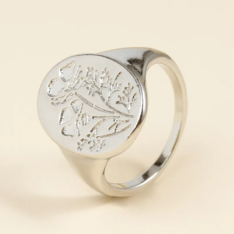

Delicate Oval Wildflowers Pattern Carved Ring Classic and Exquisite Print Pattern Women Silver Color Floral Ring Jewelry