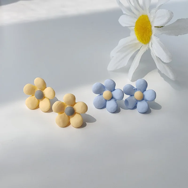 

Summer Cute Flowers Stud Earrings Female Cartoon Sweet Blue Yellow 3D Floral Petal Earrings Girls Ear Jewelry Wholesale