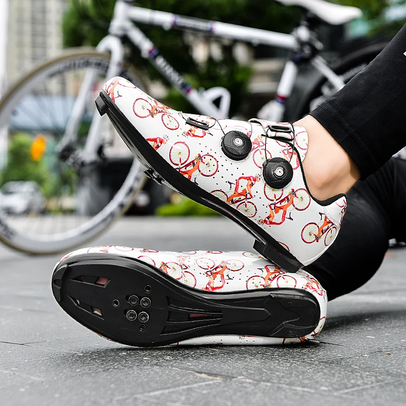 

New Breathable Cycling Shoes Men Outdoor Flat MTB Bicycle Shoes Road Bike Locking Sneakers Sapatilha Ciclismo Racing Sport Shoes