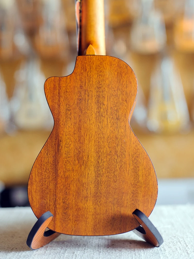 

Ohana ck-60c full veneer Eucalyptus mahogany shell inlaid with 23 inch missing corner design