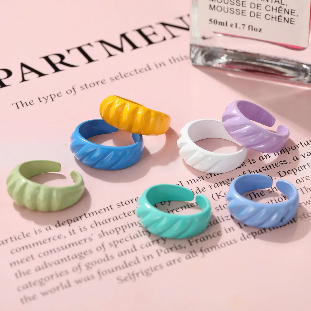 

Lovely Candy Color Spray Ring And Diagonal Stripe Open-Ended Lady Charm Fashion Simple