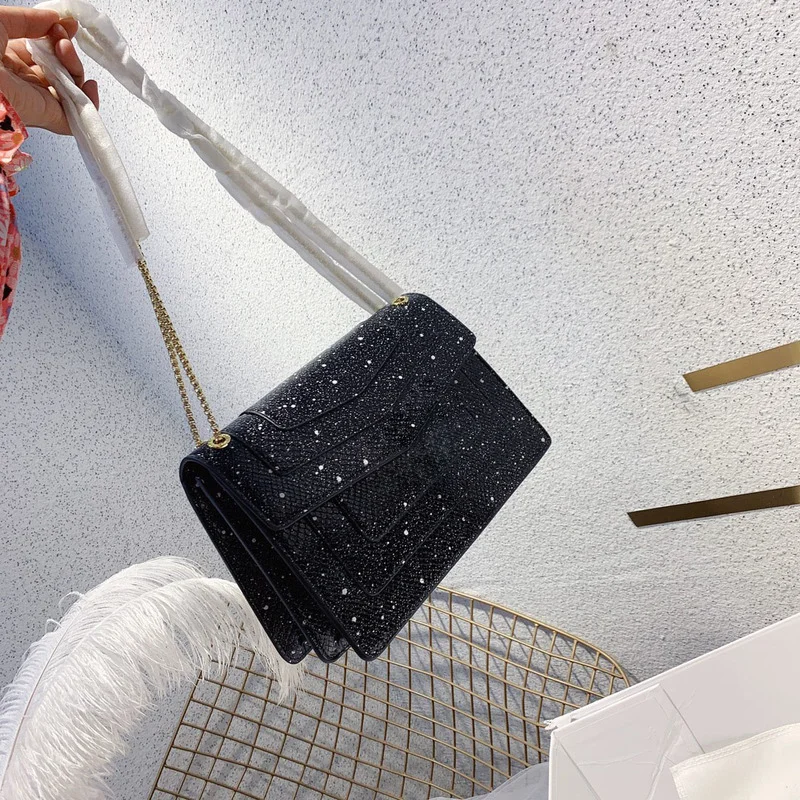 

100552 2021New women's classic one shoulder portable versatile practical chain bag