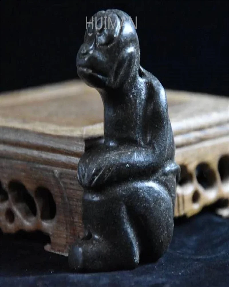 

China Hongshan Culture Archaize Black Iron Meteorite Monkey Statue Handicraft Home Decoration