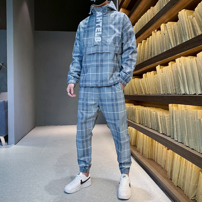 

2020 New Fashion Plaid Tracksuit Men Hooded Sweat Suits 2 Piece Men Reflective Jogger Sets Streetwear Pullover Sweatsuit