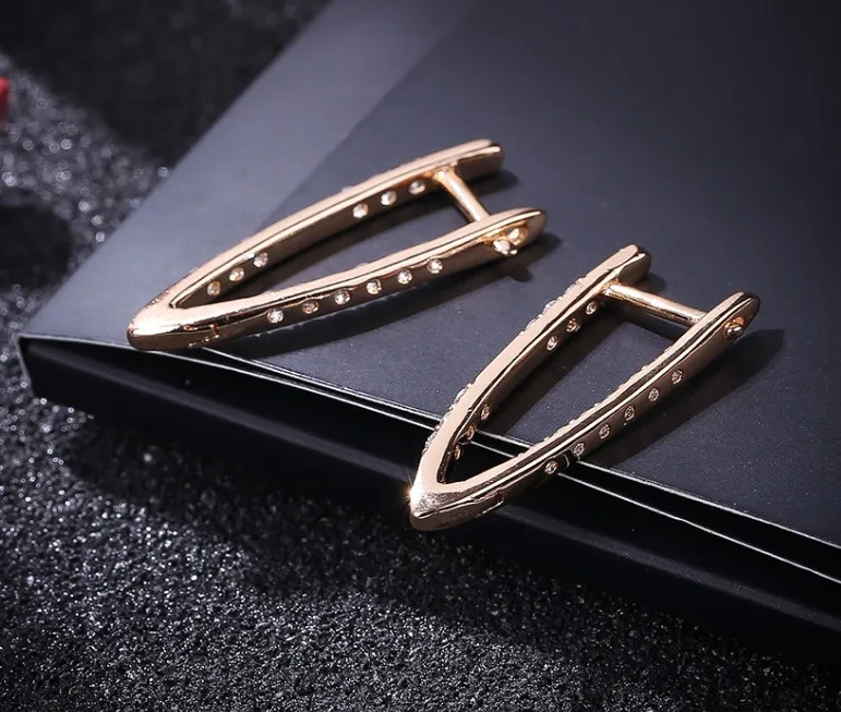 Модные женские серьги кольца V образной формы золотистые для женщин стиле хип хоп