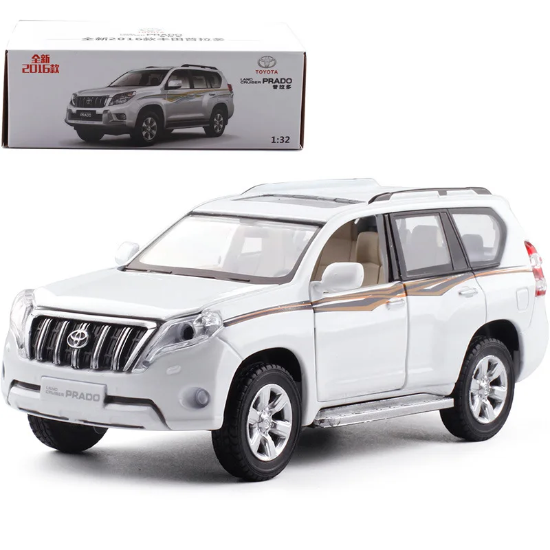 

Модель автомобиля Toyota Prado в масштабе 1:32, со звуком и светом