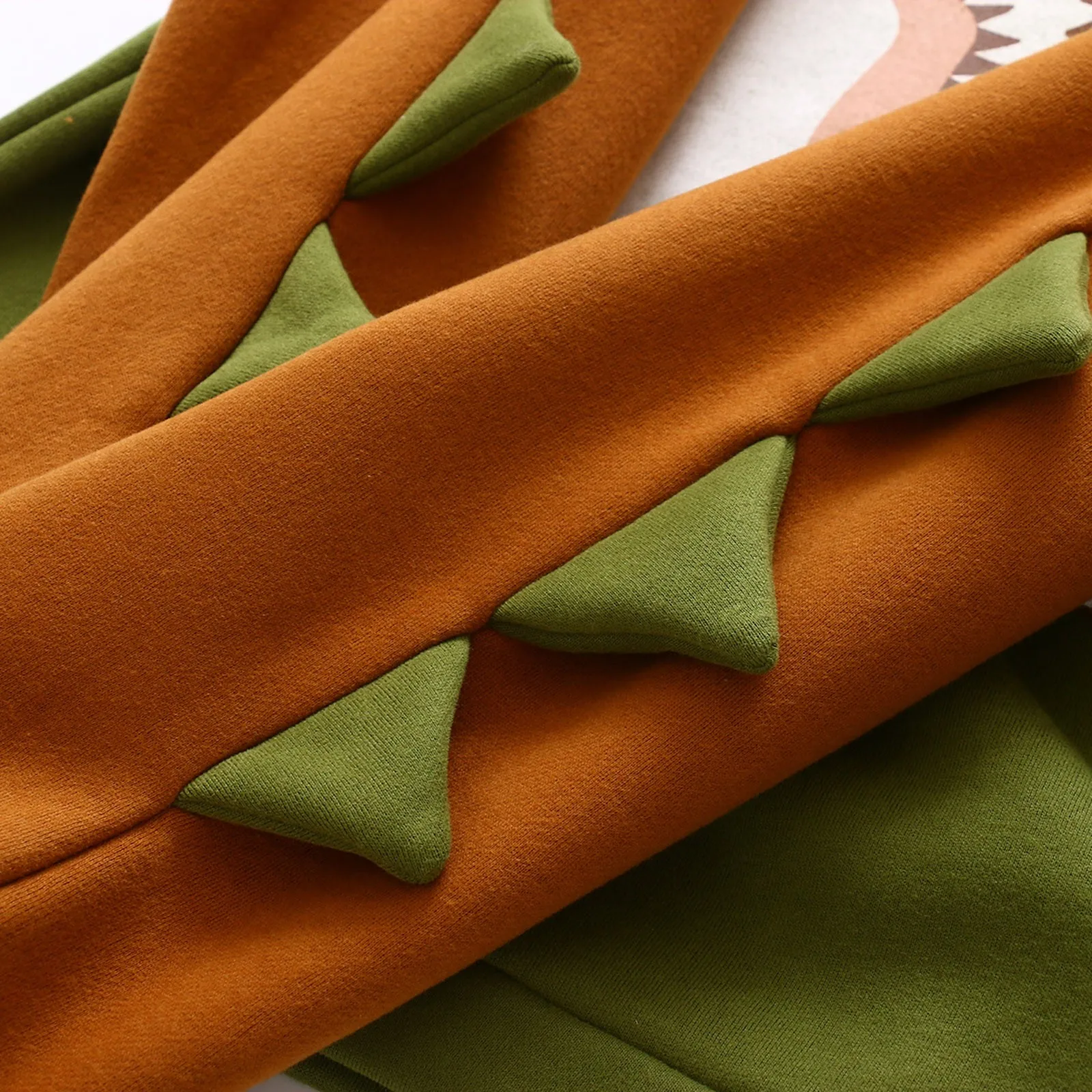 

Women Fashion Casual Print Long Sleeve Splice Dinosaur Sweatshirt Tops