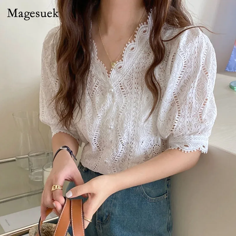 

Korean V-neck Lace Shirt 2021 Hollow Out Embroidery Short-sleeved Shirt Women Vintage Single-breasted Casual Blouse Woman 13802
