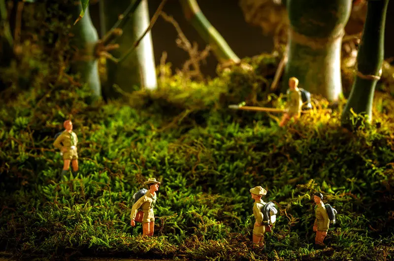 1/87 Model Train Ho Scale Adventure Figurines Diorama Kit Sand Table Scene DIY Micro Lndscape Fairy Garden Miniatures for layout | Игрушки и