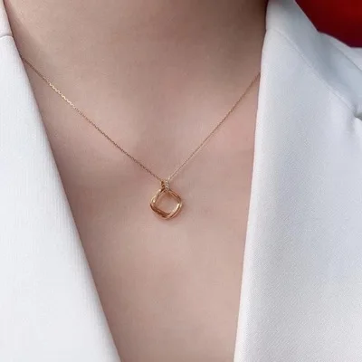 

Square Ring Necklace For Women's Geometric Pendant Necklace Clavicle Chain Luxury High-Grade Cold Wind Micro Inlaid Zircon Gift