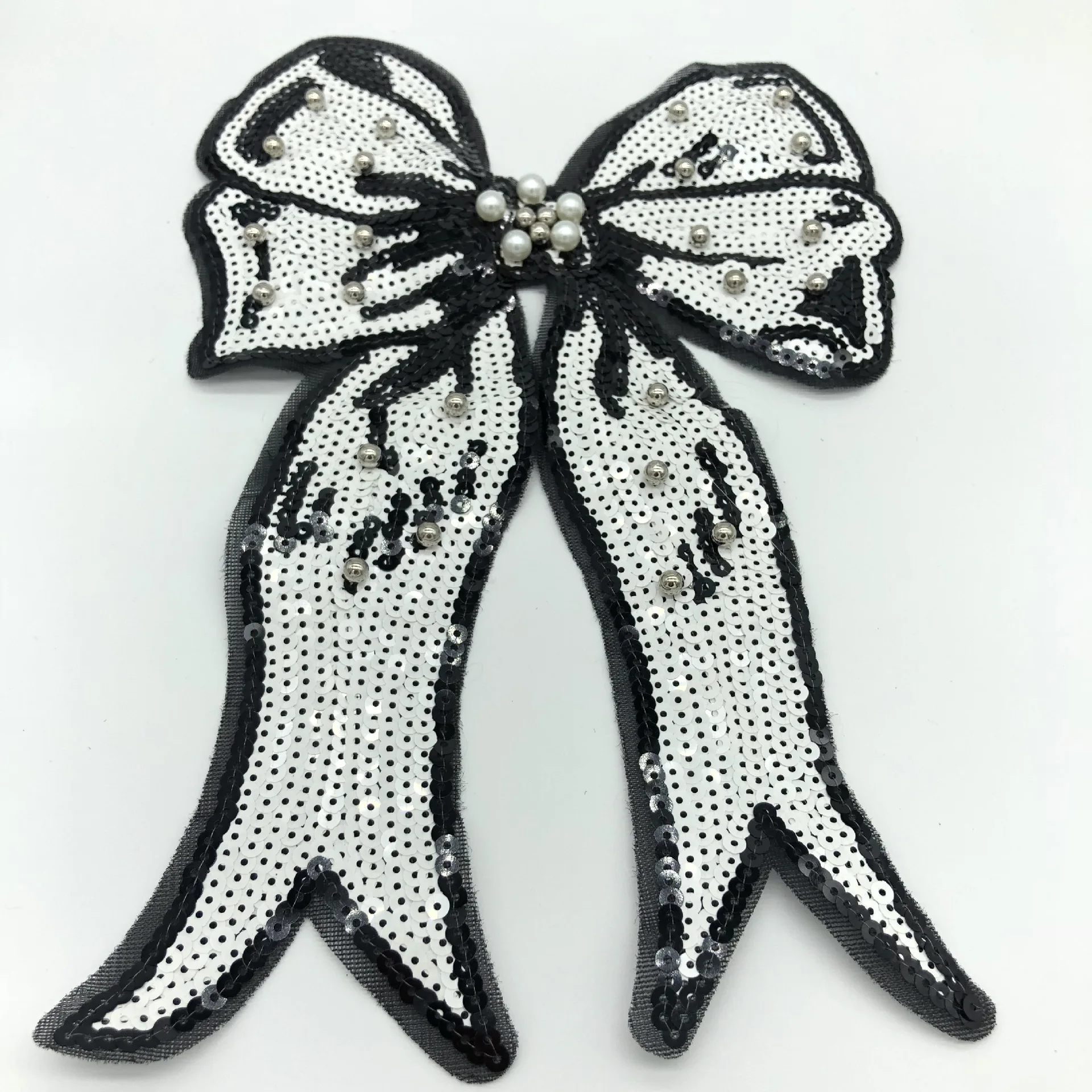 

Sequins Bowknot Rhinestone Bead Applique Sew on Beaded Patches for Clothes Bag Fashion Sticker Diy Craft Repair Decoration