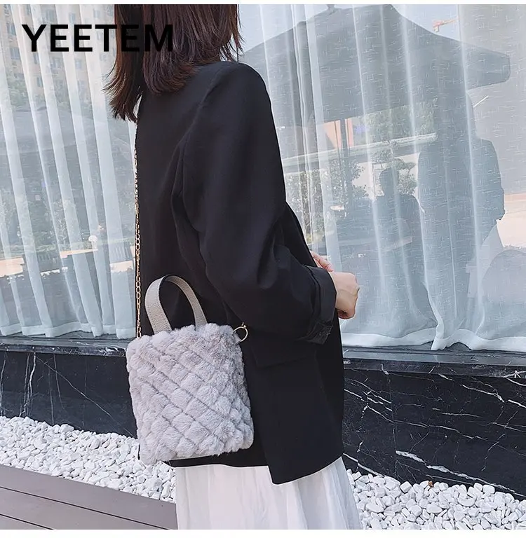 

Autumn and winter small bags Diamond chain Bucket bag Young girl Plush soft Shoulder Messenger Bag gift crossbody luxury bagbags