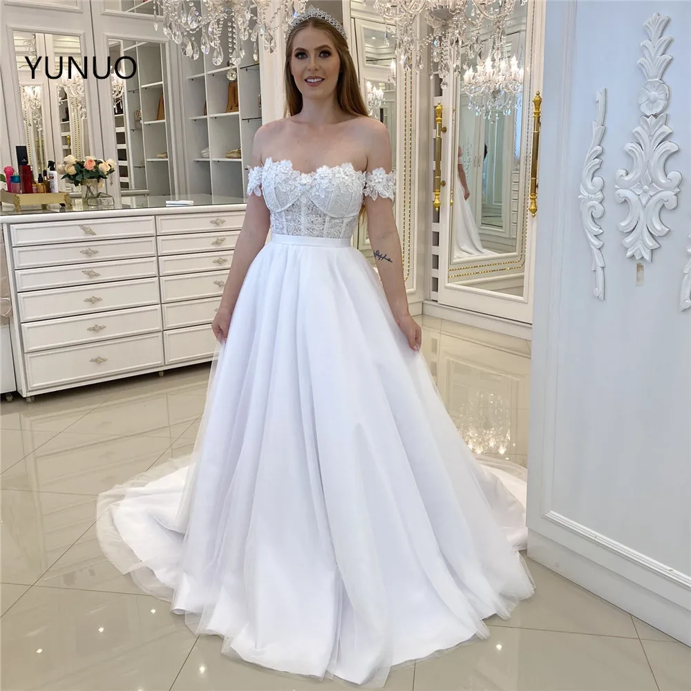 

YUNUO Rustic A Line Wedding Dresses Off the Shoulder vestidos de novia 3D Lace Tulle Bridal Gowns Chapel Train
