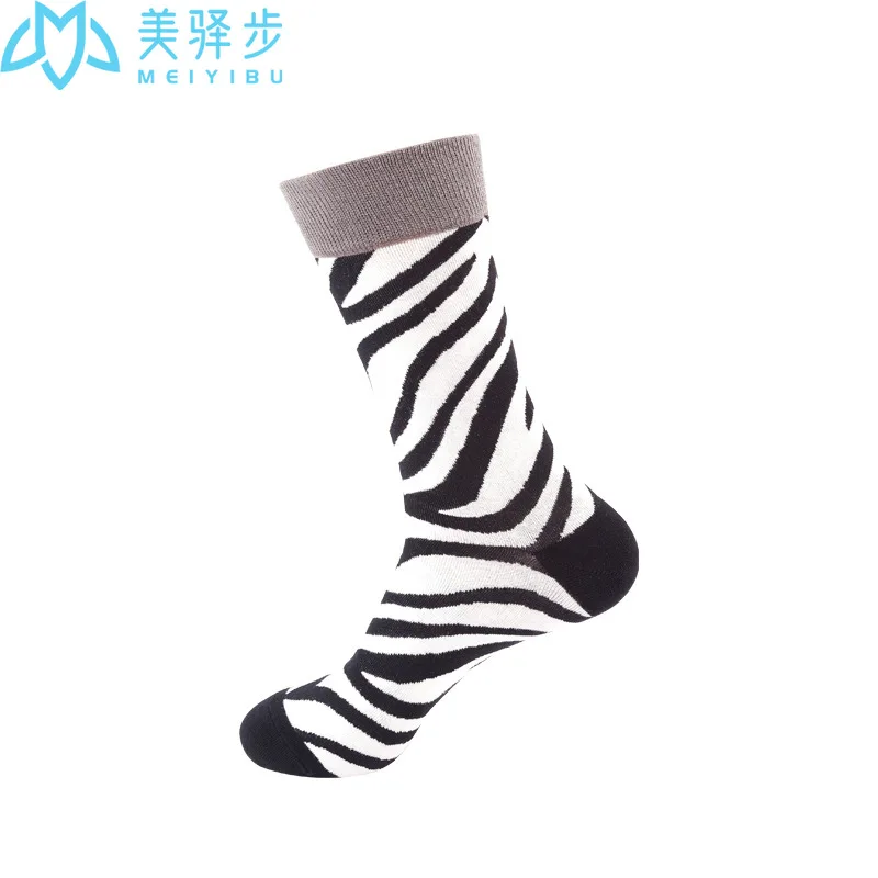 100 Pairs Fashion Socks Male Hip Hop Ins Fashion Mid Tube Stockings Skateboarding Fashion Socks Girl Boy Gift