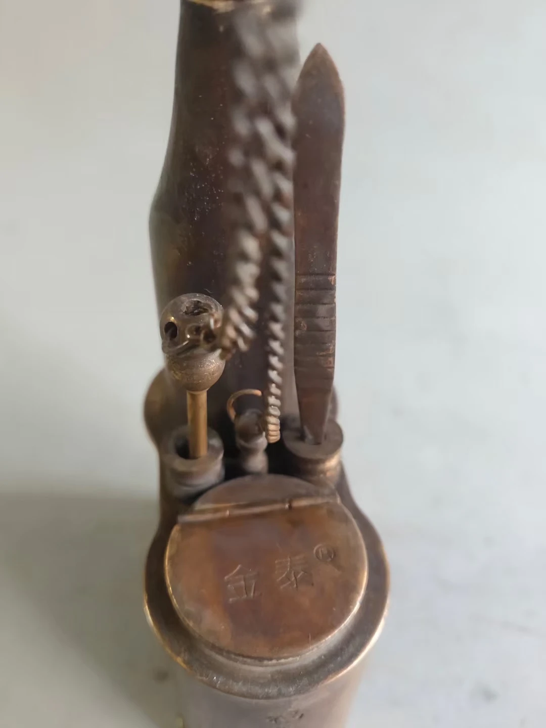 Старая трубка инструмент для курения латунная статуя скульптура модель