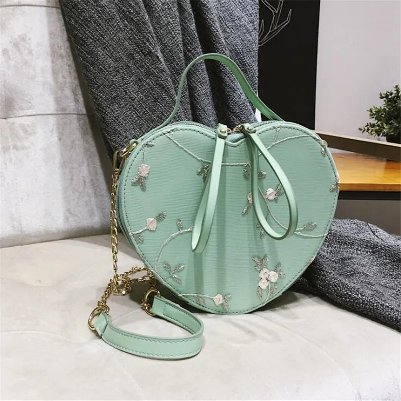

Ins Hot Sale Floral Embroidery Handbag Purse Shoulder Bag Heart Shaped Leather Chain Messenger Bags Crossbody Clutch Small Bag