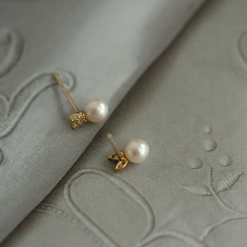 Серьги-гвоздики с жемчугом кроликом и кристаллами | Украшения аксессуары