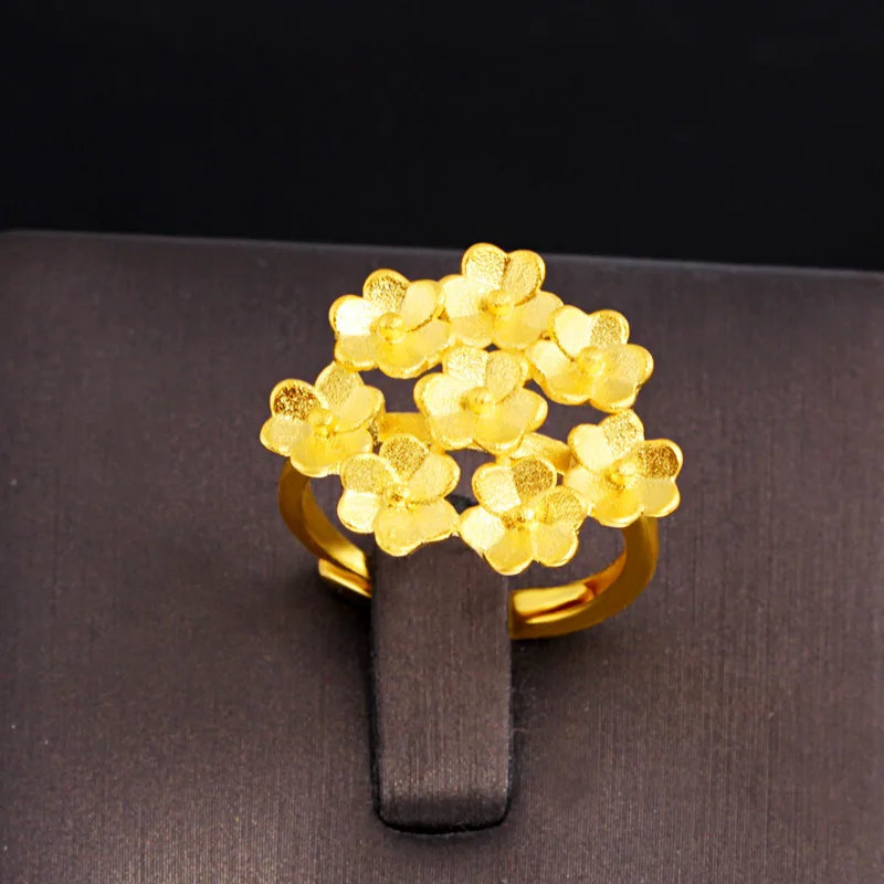 

2021 Hot Luxury Gold Color Flowers Ring Micro Paved Rhinestone Weed Maple Leaf Rings for Woman Birthday Gift Fashion Jewelry