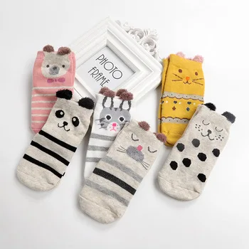 

3 пар/лот; Сезон осень-зима; Хлопковые нескользящие носки-тапочки для маленьких мальчиков и девочек с милым рисунком; Детская обувь с изображ...