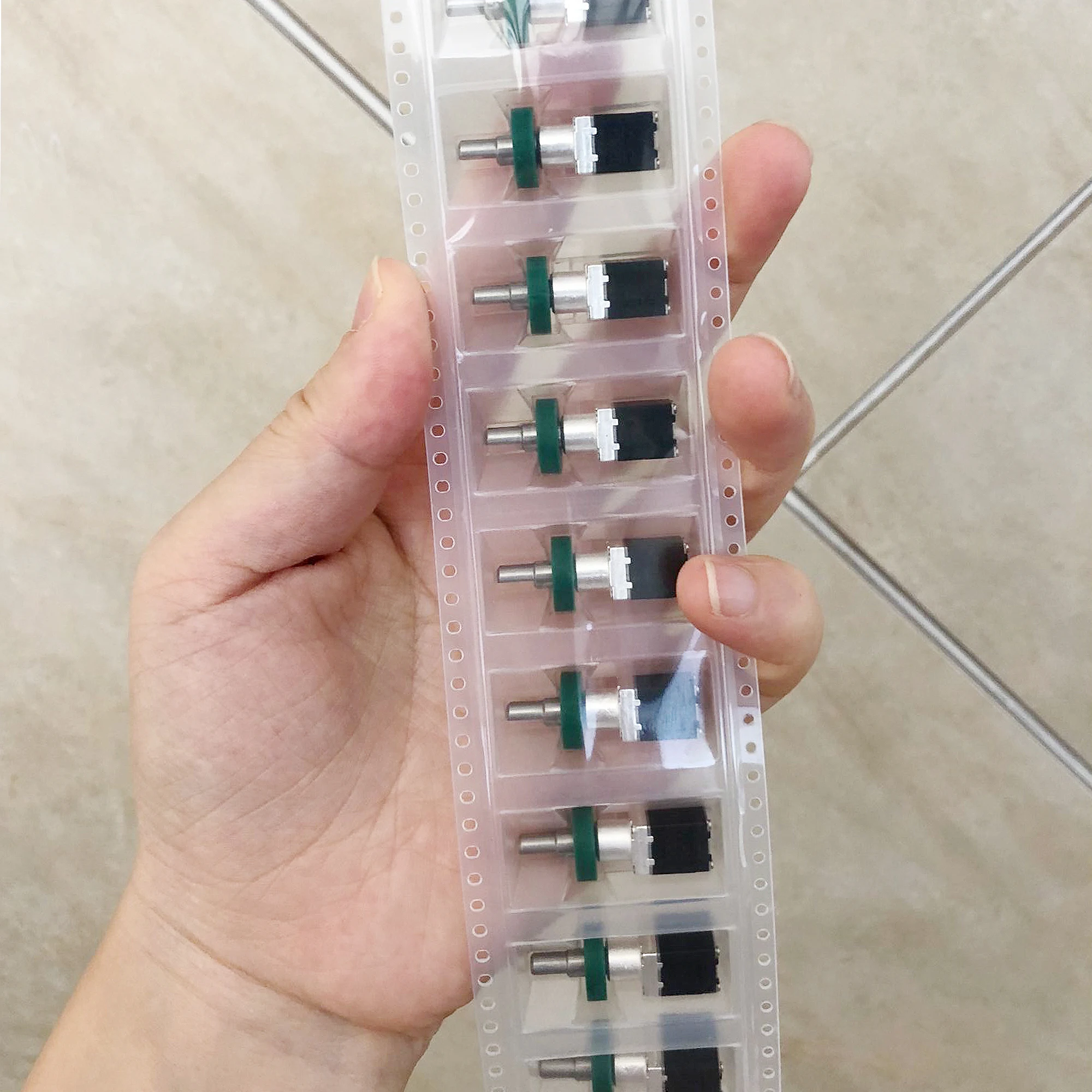 10PCS 40012029002 Walkie Potentiometer Channel Control Switch for Motorola CP040 CP200D DEP450 DP1400 XiRP3688 Radio--VBLL