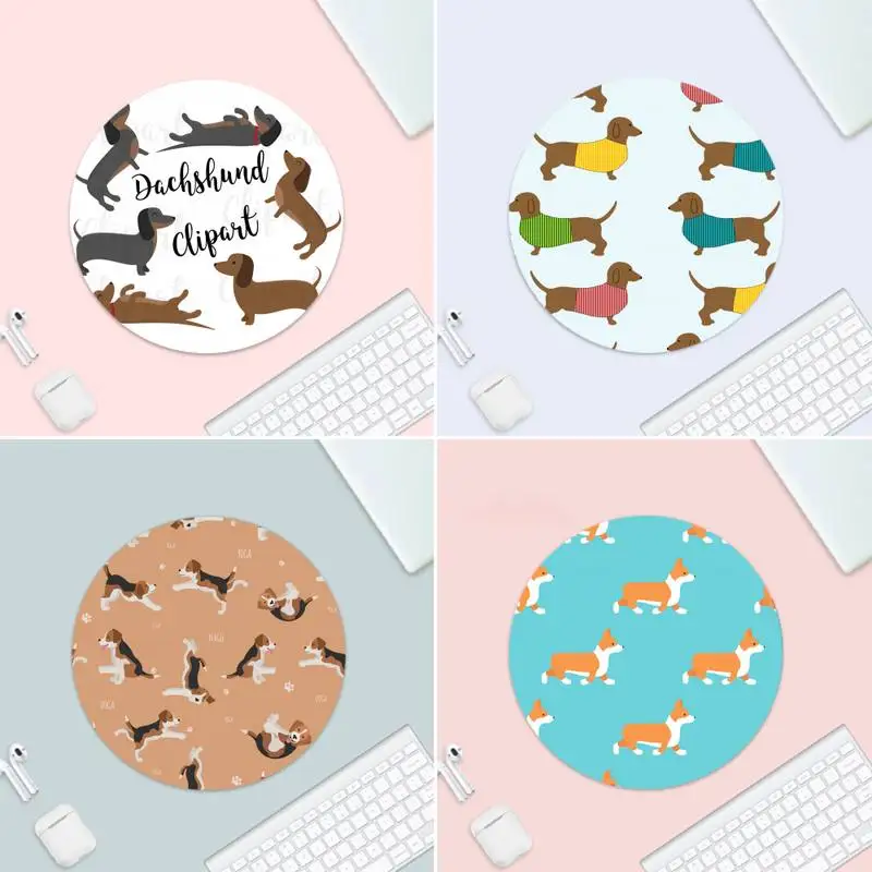 Купи Animals Dogs Dachshund Silicone Large/small Pad To Mouse Small Rubber Desk Table Protect Game Office Work Round Mouse Mat Pad за 118 рублей в магазине AliExpress