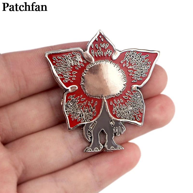 Patchfan очень странные дела броши для мужчин и женщин гордость цинка Эмаль на