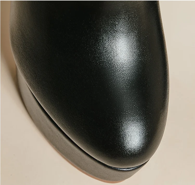 

2020 New Autumn Snow Thick Heel Belt Buckle Waterproof Platform Short Boots Ultra High Heel Black Martin Boots Female Shoes Bota