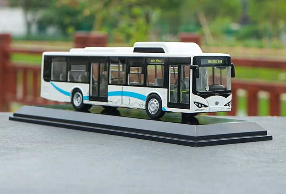 1/64 BYD K9 K8 12m аккумулятор электрический автобус белая Коллекционная модель под