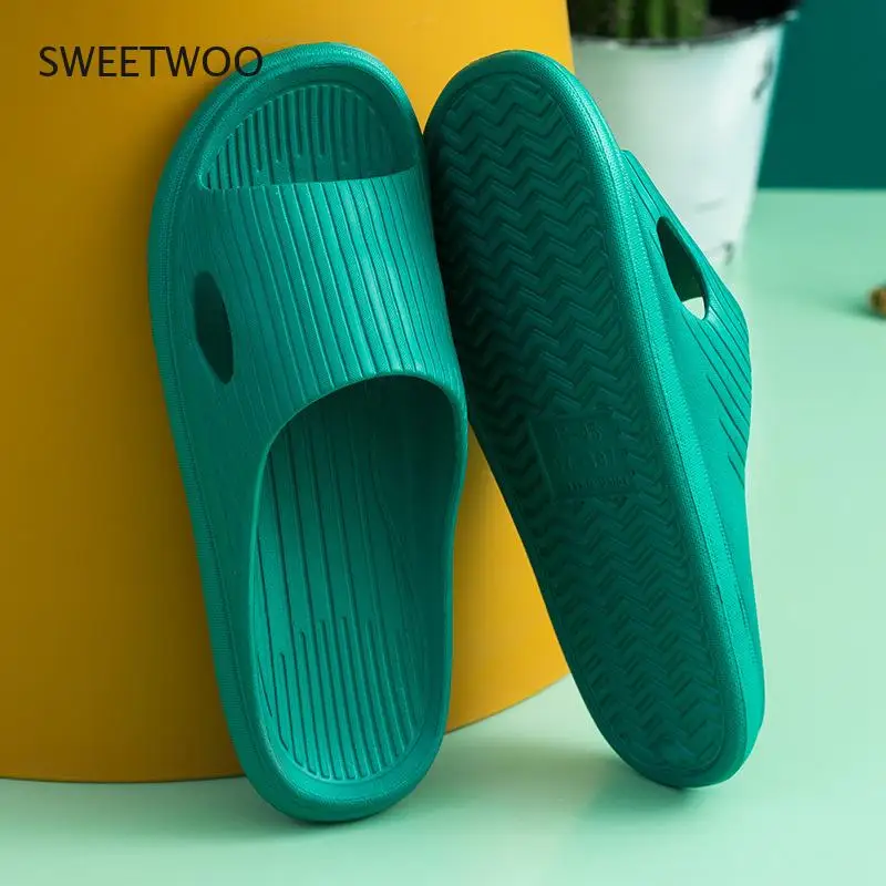 

2021 Summer Soft-Soled Sandals To Wear Online Celebrity Hot Sale Sandals and Slippers Home Bathroom Non-Slip Couple Sandals