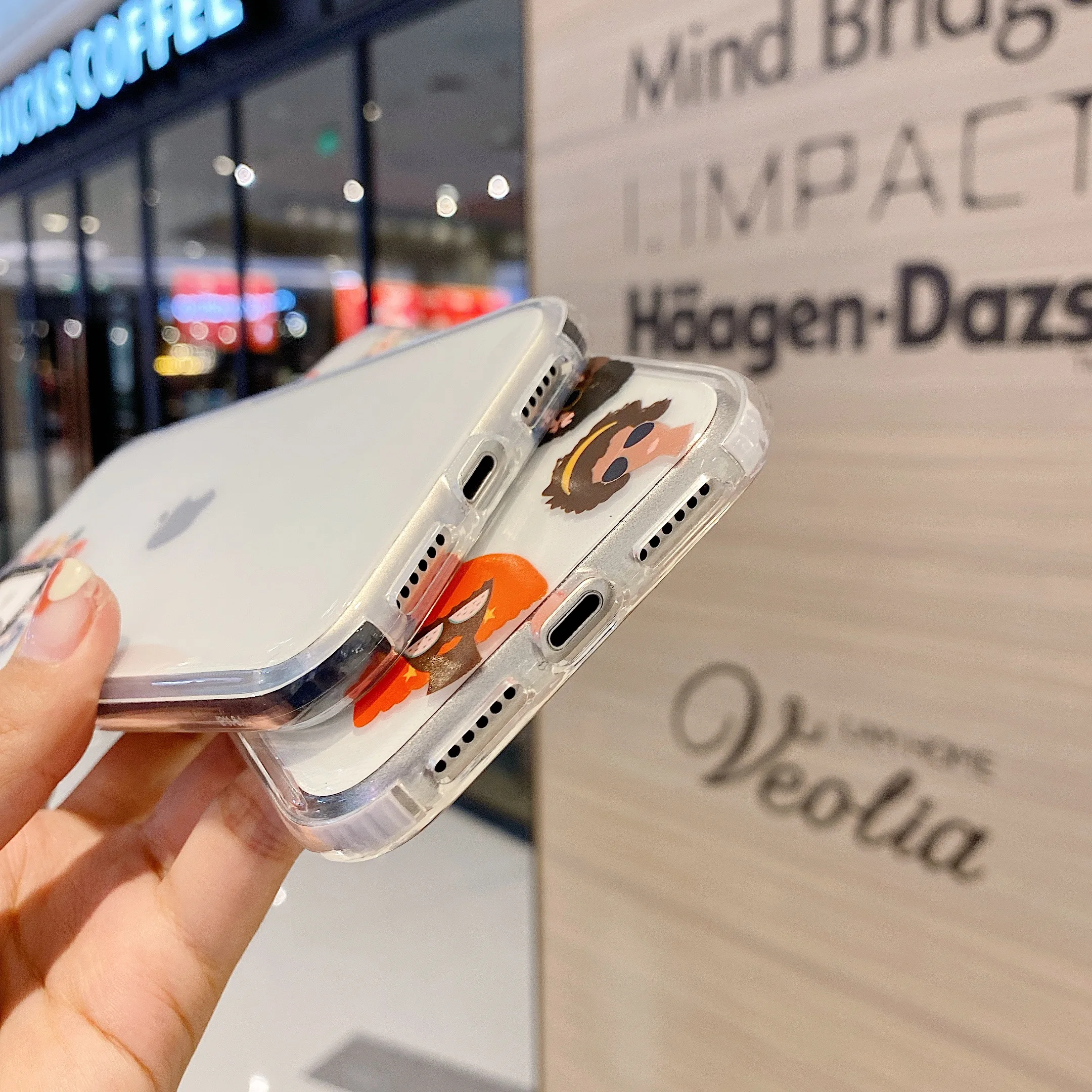 

Luxury Animation Style Two-Color Transparent Shockproof TPU Phone Case For Iphone 12 11 PRO MAX XS X XR SE 8 7 6 PLUS 6S