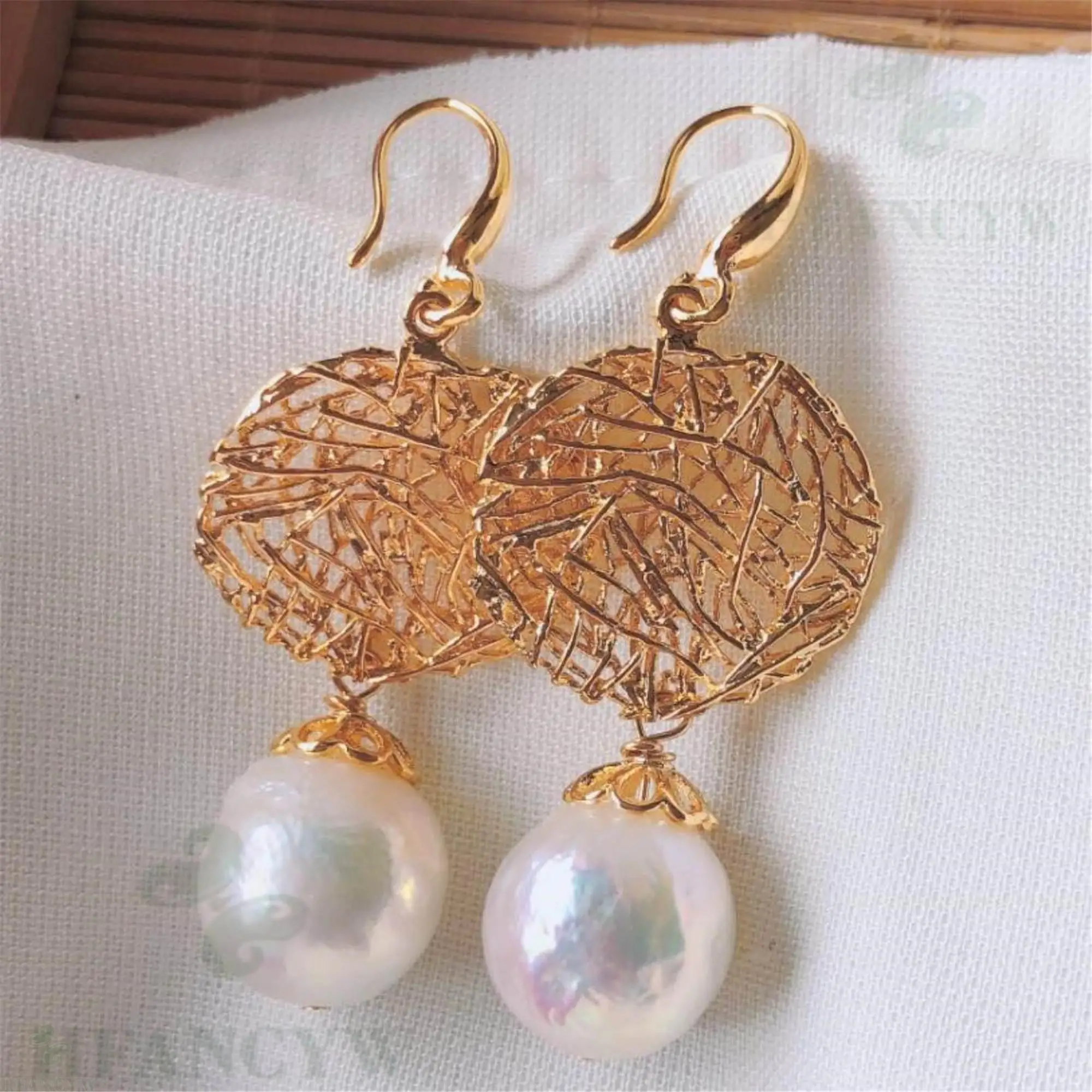 

White Baroque Pearl Earring 18k Hook Party Aurora Mesmerizing Wedding AAA Fashion Irregular Luxury Natural Earbob Women