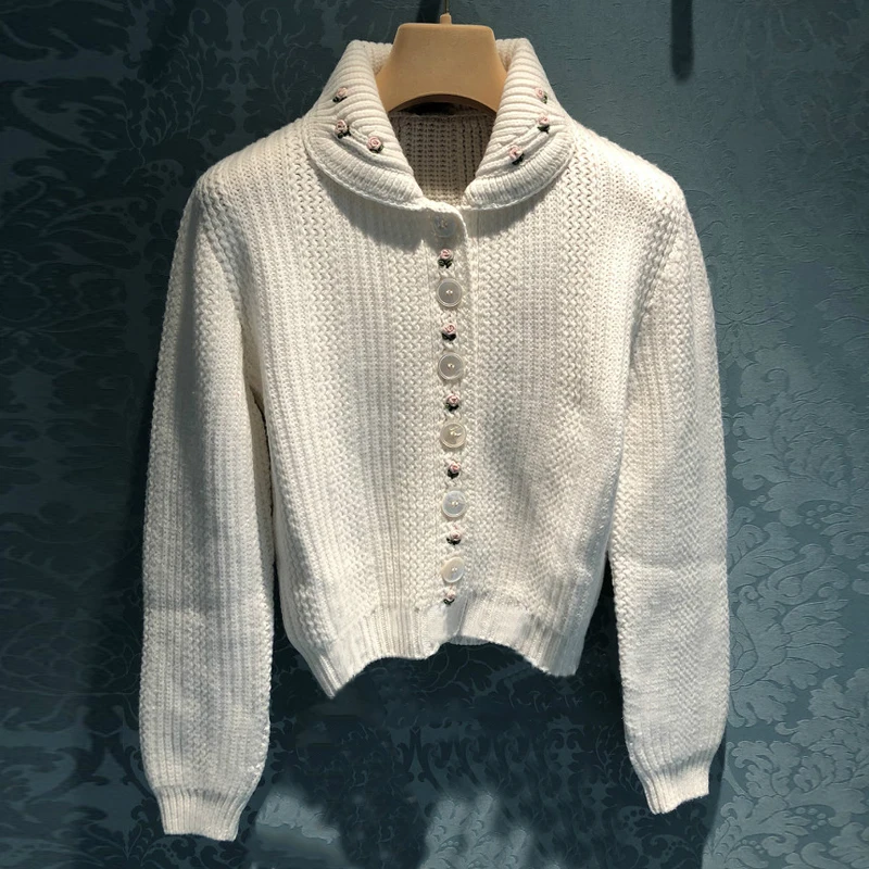 

Flower Embroidery White Solid Color Single-Breasted Loose O-Neck Knitted Sweater Winter Women Sweet Cardigans Coat 2021 Vestido