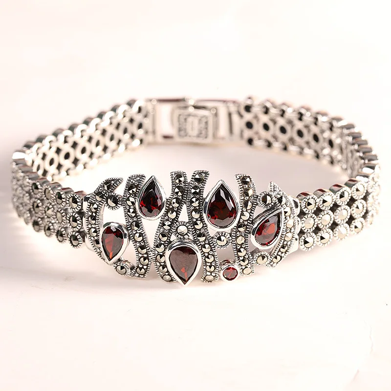 

S925 Sterling Silver Ornament Classic Women's Pomegranate Bracelet New Product