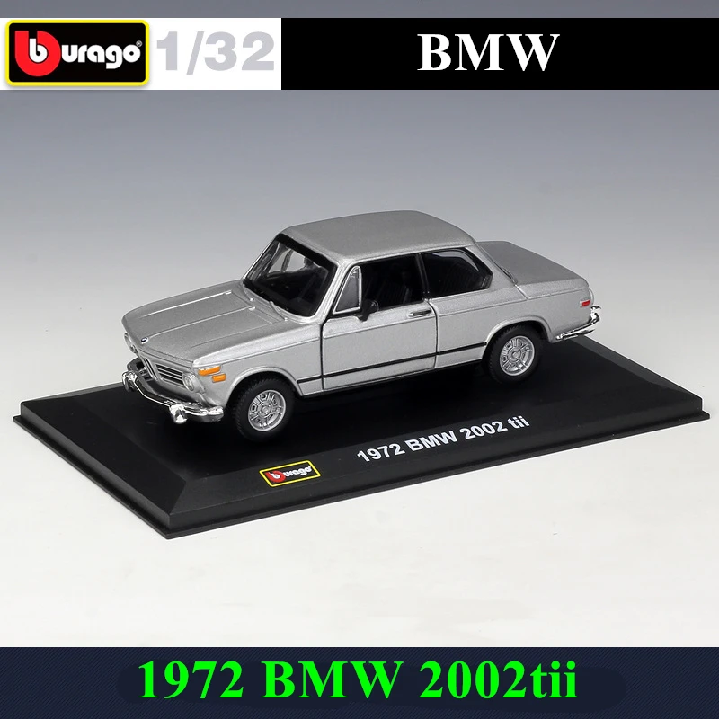 Модель автомобиля Bburago 1:32 1972 BMW 2002TII модель из сплава оргстекл пылезащитный