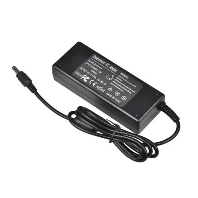 Универсальное зарядное устройство для ноутбуков и компьютеров 19 в 4 74 А 90 Вт |