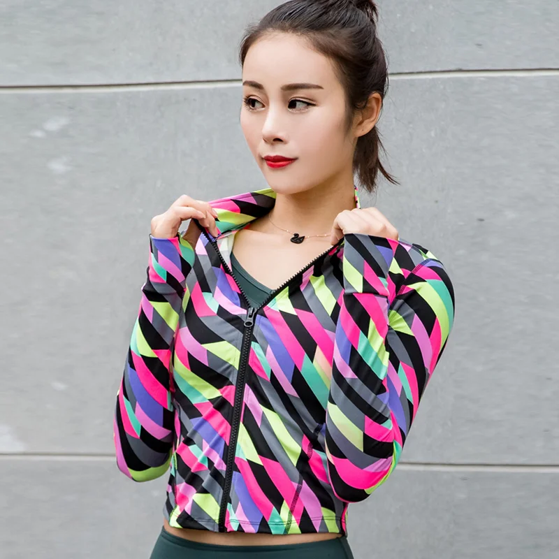 

Women Fitness Blouse Sport Long-Sleeved Zipper Fast-Drying Sports Top Coat Women's Yoga Short Shirt Gym Zip Top Gym Clothing