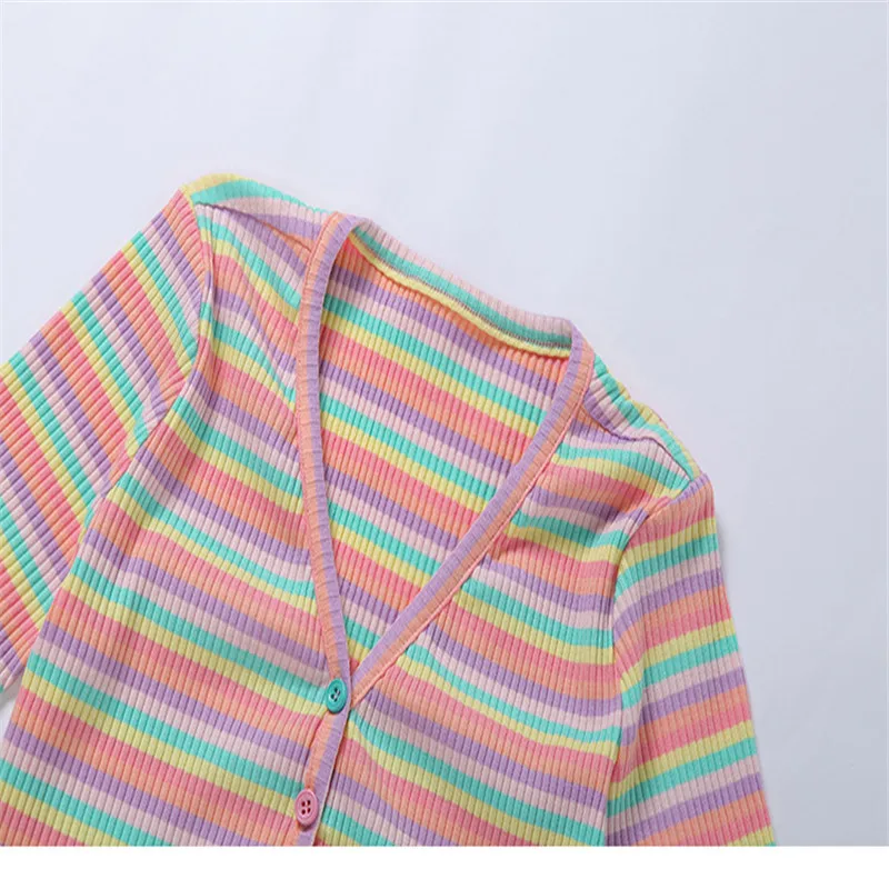 

Women's Retro V-neck Single-Breasted Short-Sleeved Knit Cardigan Shirt Slim High Waist Rainbow Striped T-shirt Sweater Coat