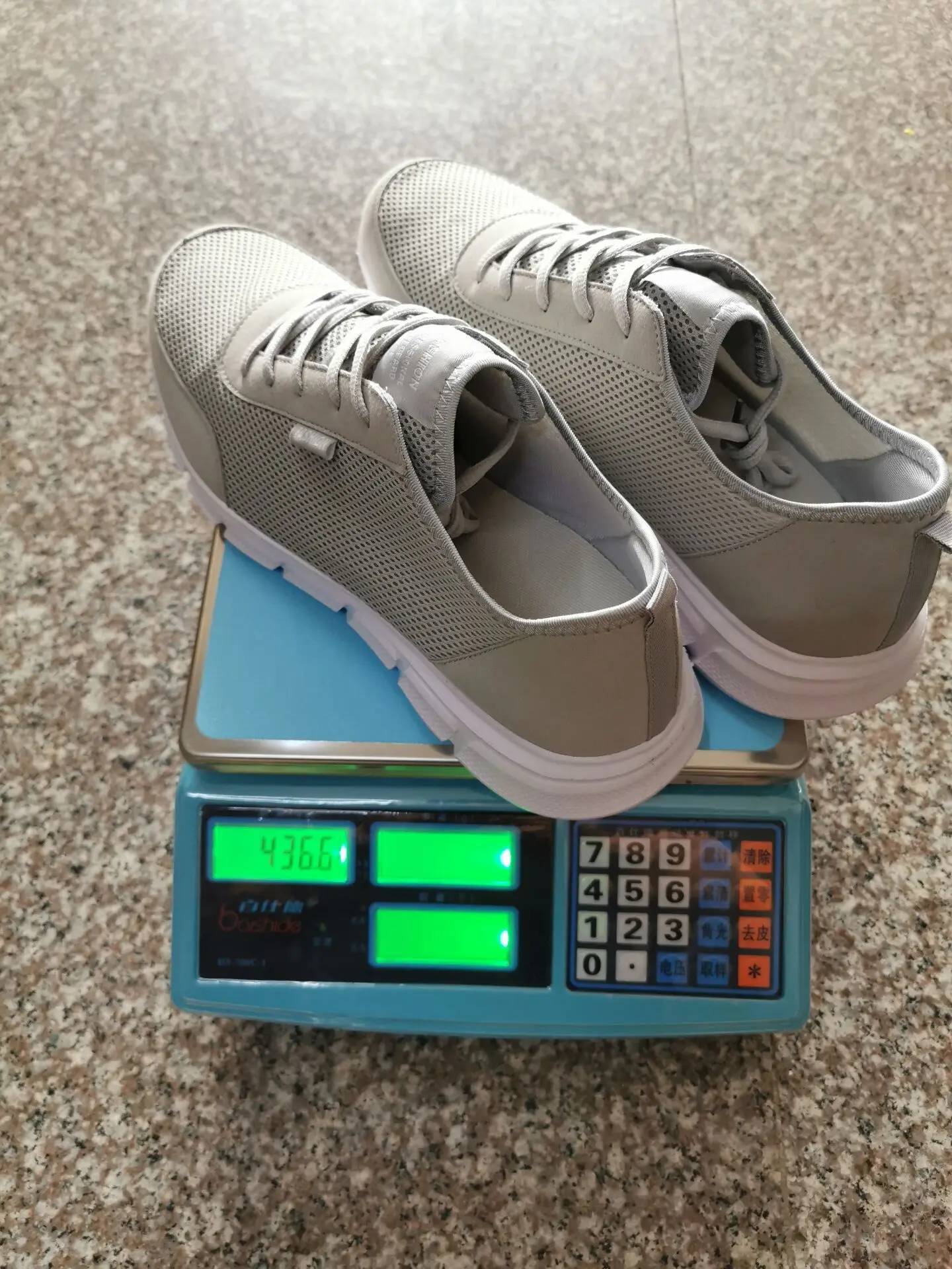 

New men's casual shoes sneaker fashion sports white outdoor light large size black breathable summer comfortable trend cheap