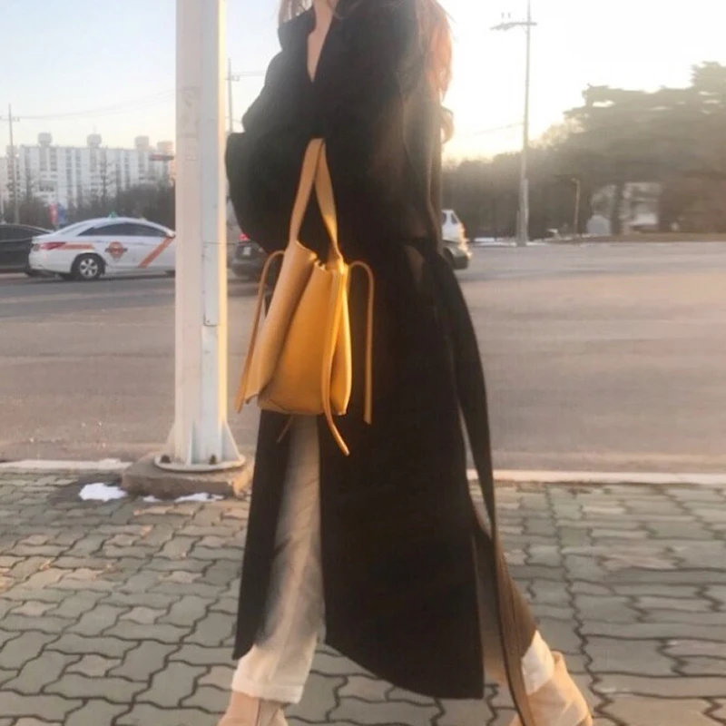 

Elegant Solid Long Wool Coat Women Batwing Sleeve Loose Pocket Coat Winter Women Split Hem Chic Stylish Coats And Jackets 2020