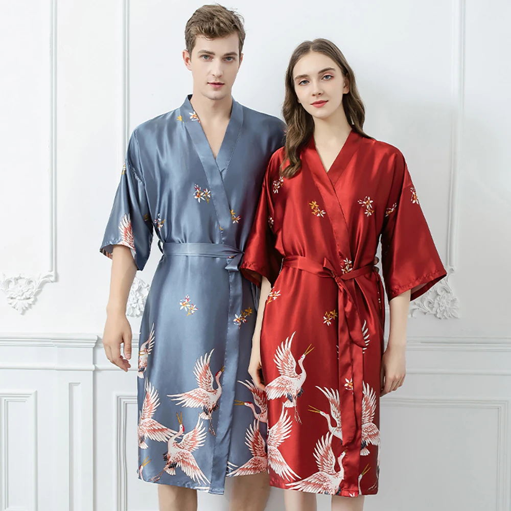

Summer Thin Ice Silk Robes Couples Faux Silk Crane Print Bathrobe Men Loose Bath Robe With Belt For Wedding Dresses Nightgown