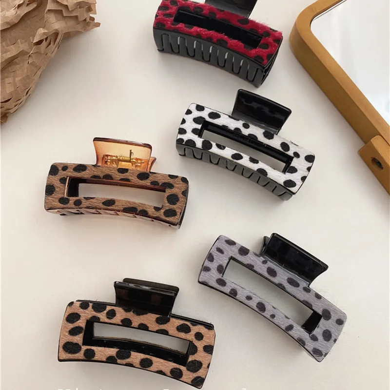 

Minar Retro Leopard Geometric Oversize Hair Claws Large Arcylic Hair Clamp Minimalist Korean Headwear for Hair Ponytail Women