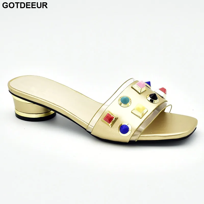 Новое поступление Летние туфли на высоком каблуке для женщин Женские свадебные в