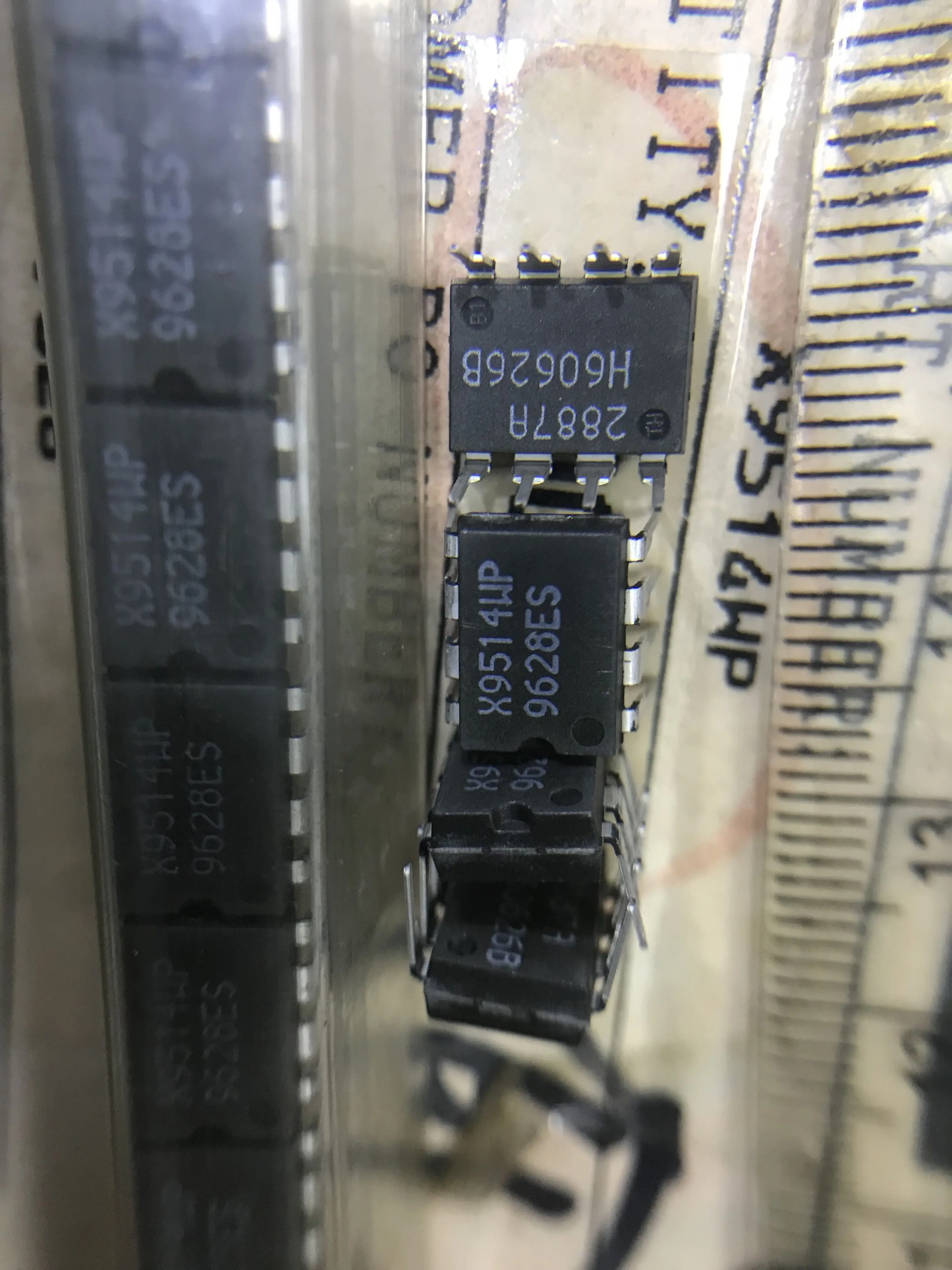 

5PCS X9514 X9514WP DGTL POT 10KOHM 32TA X9313WP X9313 Digital Potentiometer 10kOhm 32POS Non-Volatile Linear 8-Pin PDIP Tube new